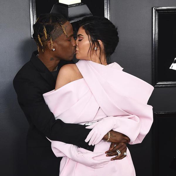 Music’s Best Celeb Couples Entertain at the Grammys